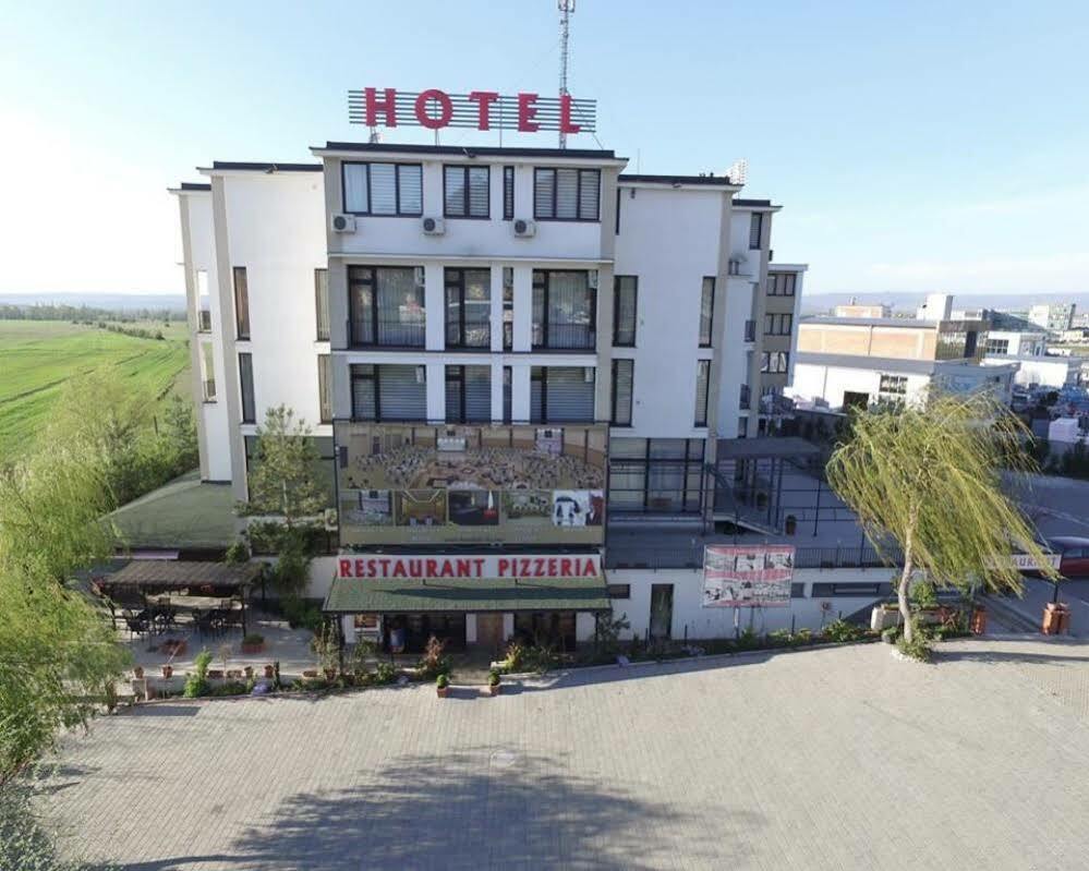 Hotel Ok Prizren Eksteriør bilde